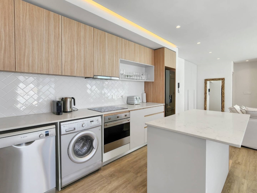 2 Bedroom Property for Sale in Sea Point Western Cape